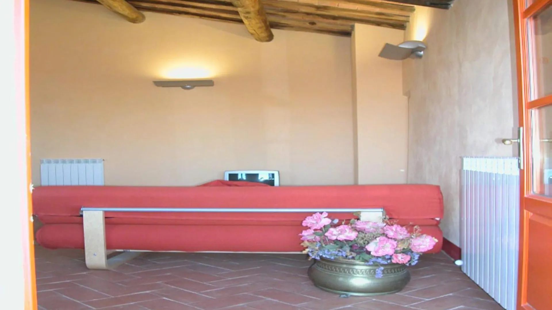 Charming Tuscan Countryside Retreat Pievina