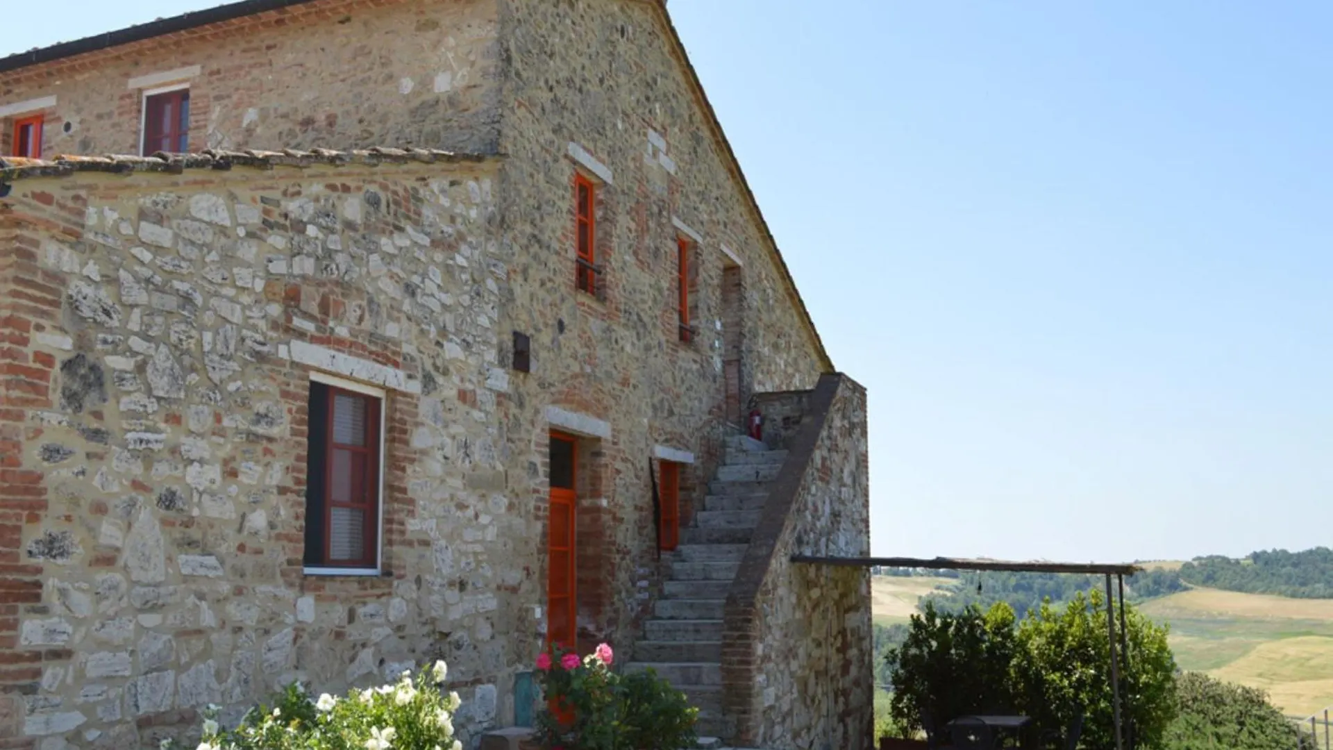 Charming Tuscan Countryside Retreat Pievina Apartment